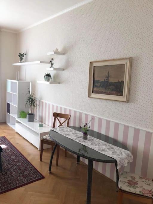Prague Vysehradska Apartment Apartment Prag